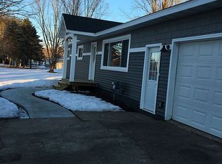 715 8th Ave E, Durand, WI 54736