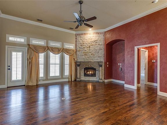 5th image of 8612 Passionvine St