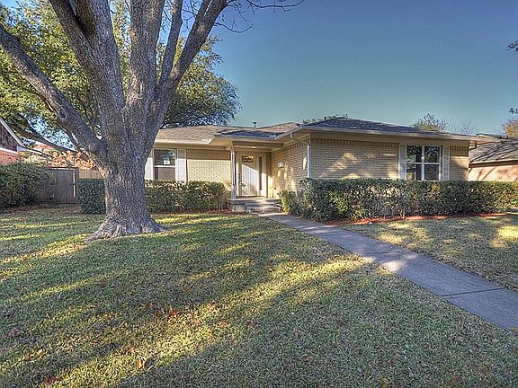 3rd image of 6259 Saratoga Cir