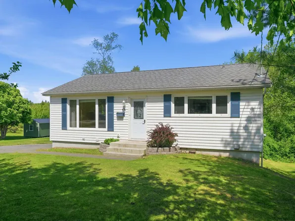 53 Maclaughlin Rd, Halifax, NS B2W 3R8