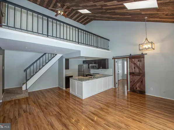 523 Washington Pl #23, Wayne, PA 19087