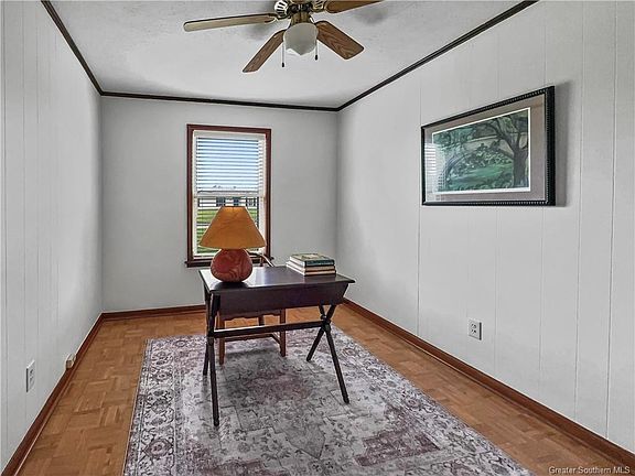 5th image of 1420 N Chateau Cir