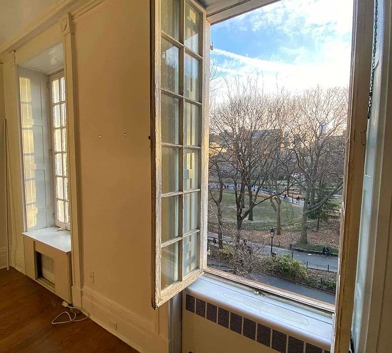 1st image of 23 Washington Sq N #3RR