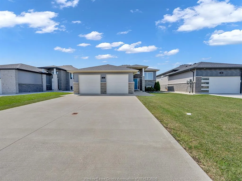 2 bed, $1,895 — Photo 3