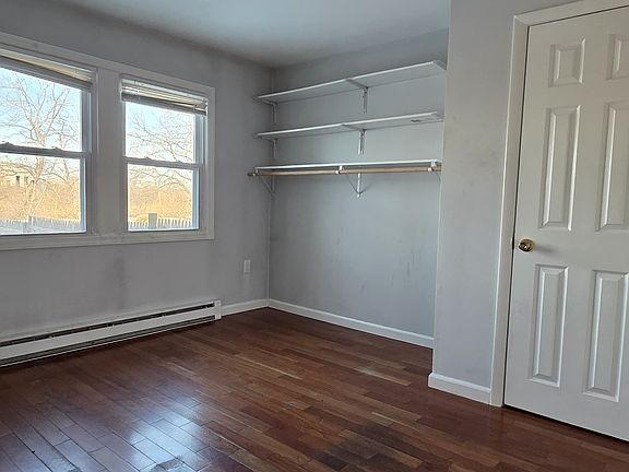 4th image of 814 E Hazelwood Ave Unit 1