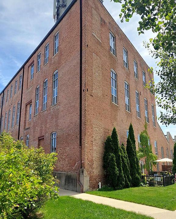 1st image of 3059 North Weil STREET #115