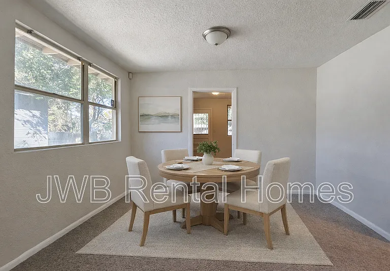 1593 W 21st St — Photo 6