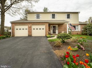 65 S Hampton Dr, Wyomissing, PA 19610