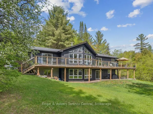1823 Livingstone Lake Rd, Algonquin Highlands, ON P0A 1H0