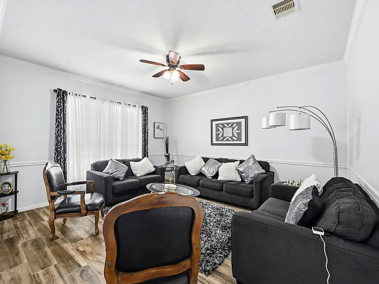 14403 Lakepointe Bend Ln — Photo 23