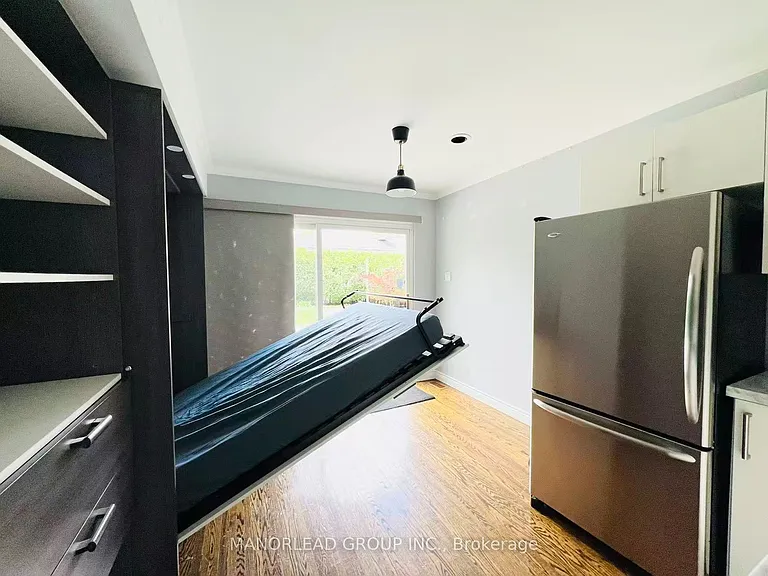 10 Greenyards Dr — Photo 31