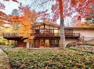 255 Harriman Rd, Irvington, NY 10533