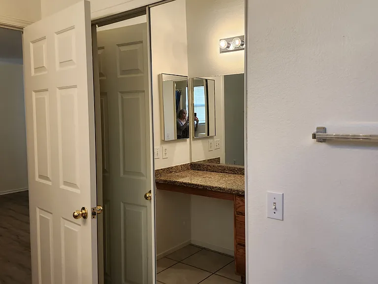 827 Harp Way — Photo 16