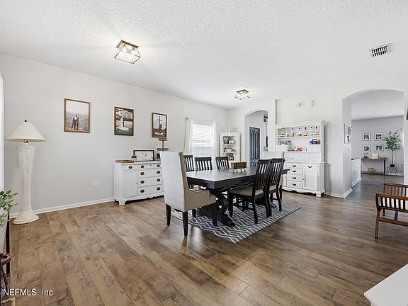 5th image of 2532 CRESTDALE Court