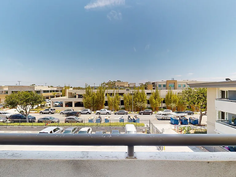 Eight 80 Newport Beach — Photo 194
