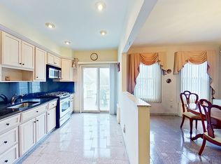 7211 19th Ave UNIT 1, Brooklyn, NY 11204