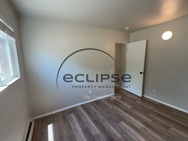 Summit View Apartments — Photo 112