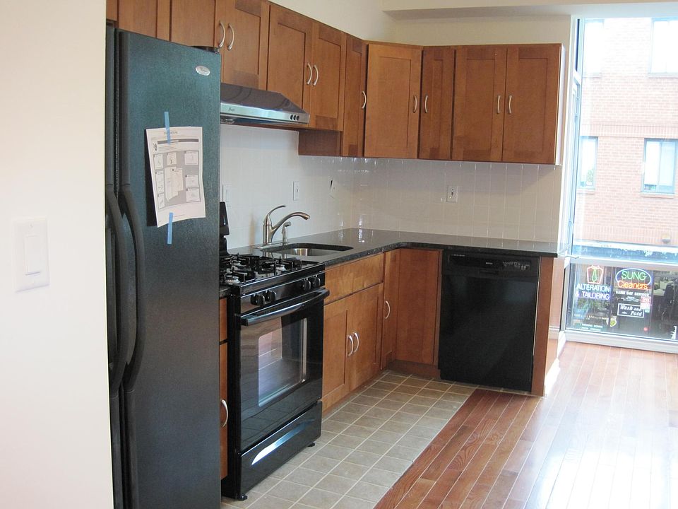 2nd image of 1638 S 5th St