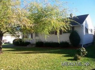 10 Bohling Rd, New Hartford, NY 13413