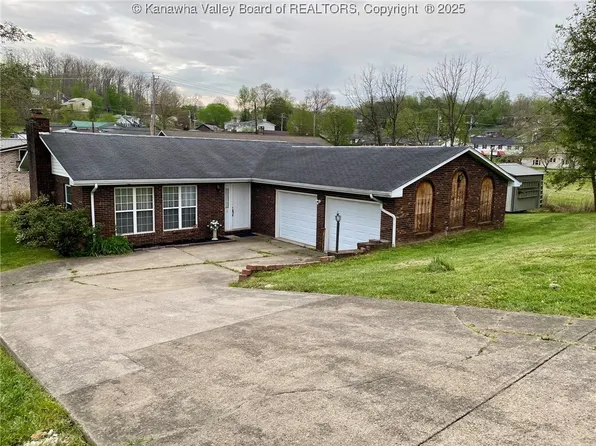 9 James St, Elkview, WV 25071