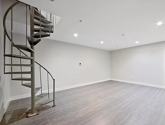 Rented by Lodger Corp | media 47