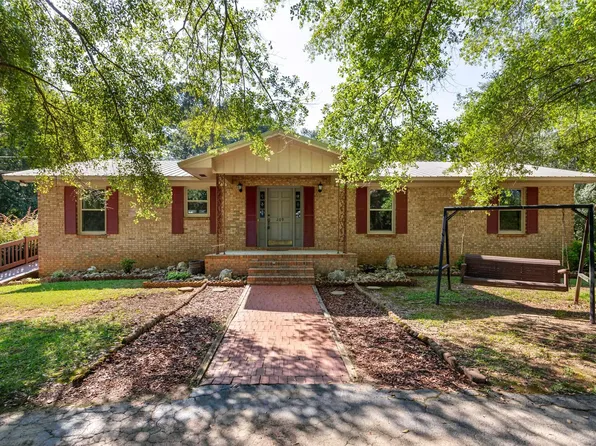 209 Sunny Hill Dr, Anniston, AL 36206