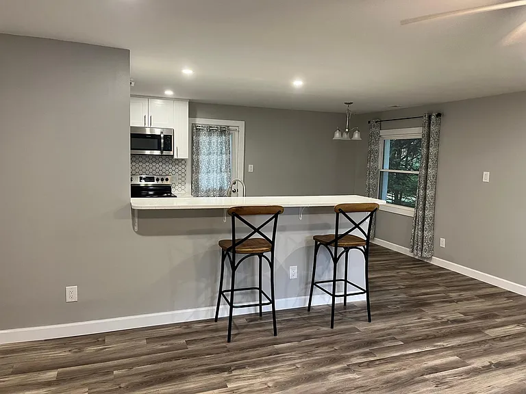 2938 11th Ave SW — Photo 3