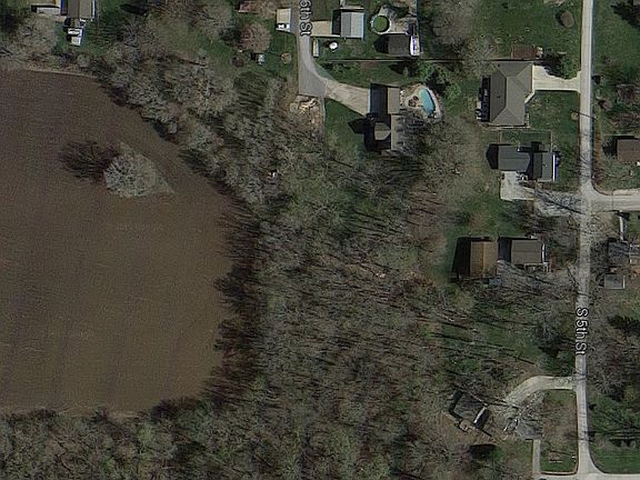 3rd image of 3852 Public Square W Half