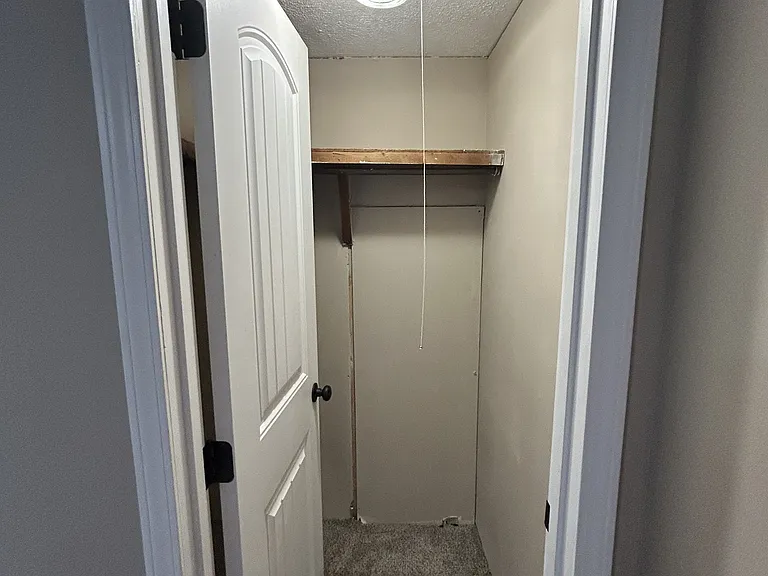 202 Zackary St — Photo 9