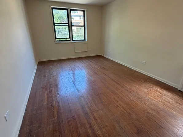 185-01 Hillside Avenue image 1 of 2