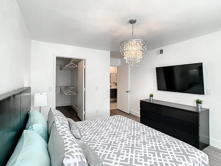 7260 Westpointe Blvd #1135 — Photo 9
