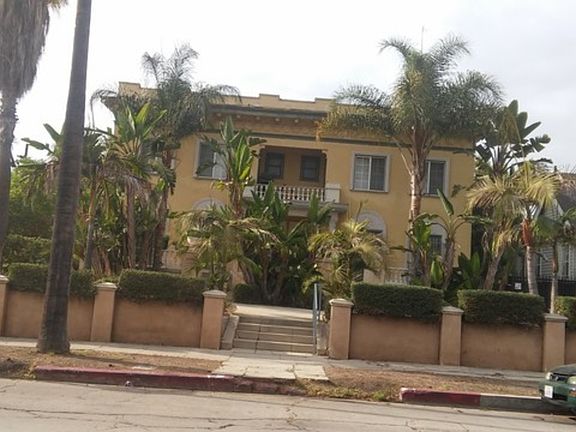 2nd image of 897 S Norton Ave