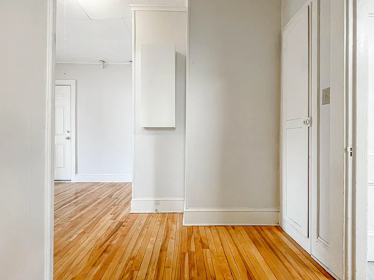 91 Saint Lawrence St #1 — Photo 15