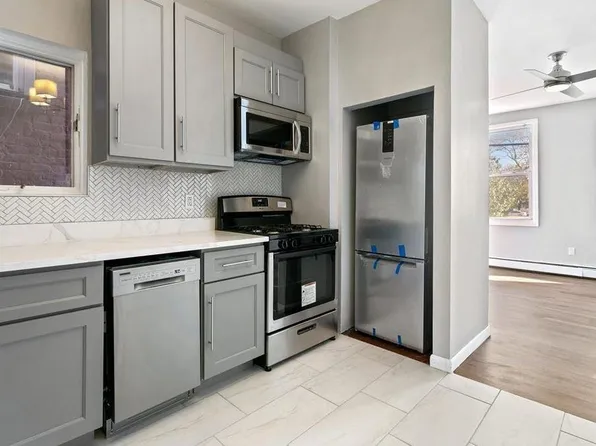 475 Palisade Avenue image 2 of 16