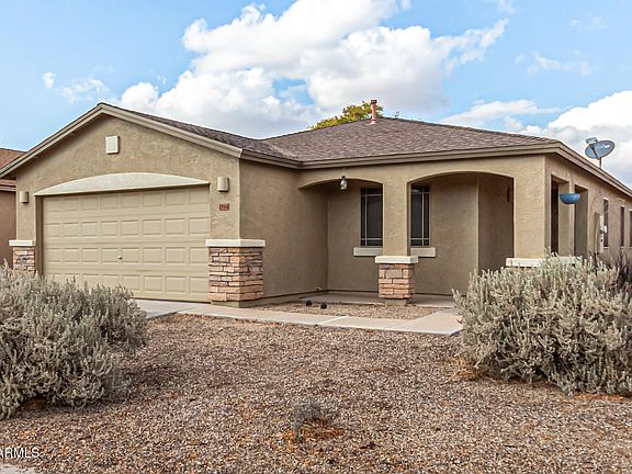 3rd image of 1944 E SADDLE Drive