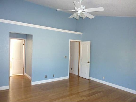 Master Bedroom View2