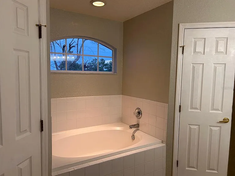 669 Sierra Cir — Photo 9
