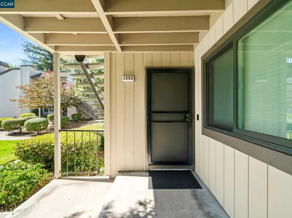 1355 Hull Ln, Martinez, CA 94553