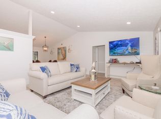 2411 NE Pinecrest Lakes Blvd, Jensen Beach, FL 34957