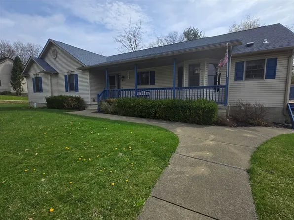 10486 Mohawk Rd, Conneaut Lake, PA 16316