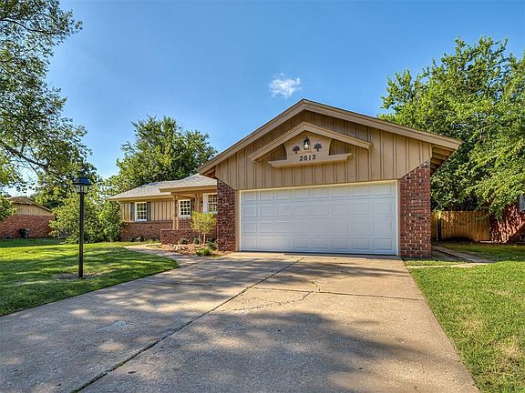 5th image of 2012 Lanesboro Dr