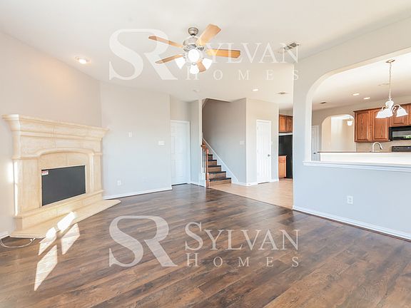 3rd image of 1201 Bexar Ave