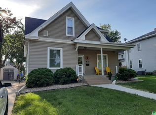 326 3rd Ave SE, Le Mars, IA 51031