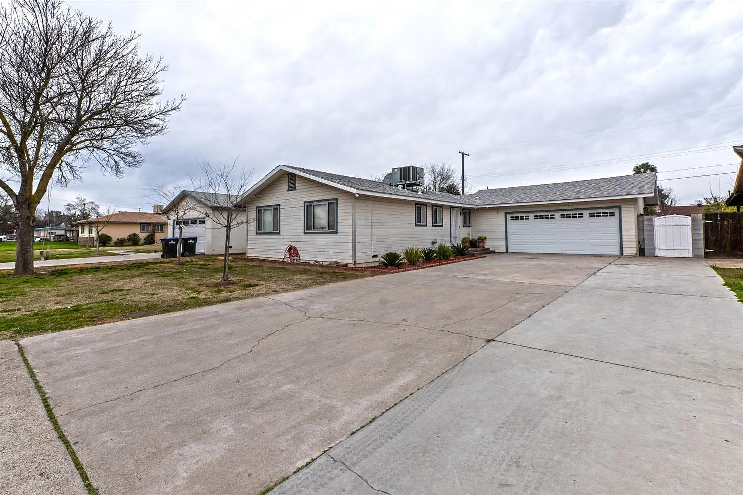 27385 Perkins Rd photo 1