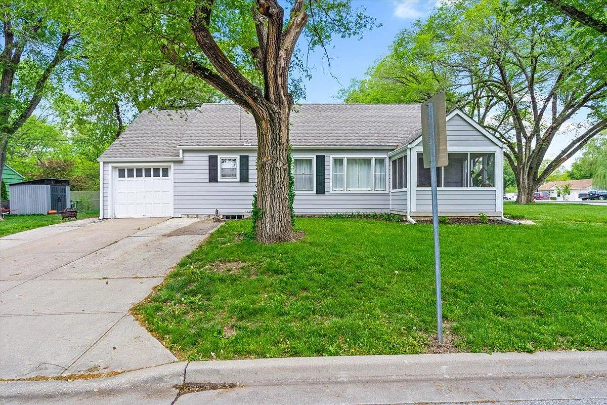Building Photo - 5516 Roe Blvd