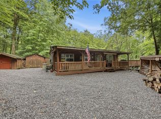 22 Hemlock Rd, Varysburg, NY 14167