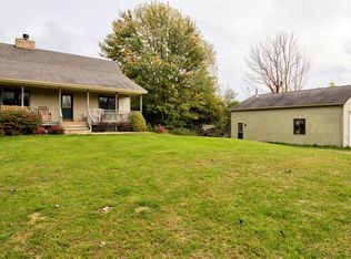 6952 Conklin Ln, Fennville, MI 49408
