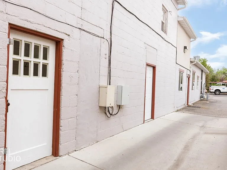 62 W 115 N #201 — Photo 2
