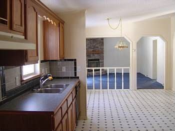 4th image of 419 Pheasant Dr