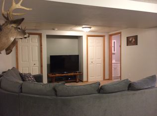 22 Holyoke Dr, Greensburg, PA 15601